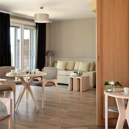 Hotel Les Vikings 4*