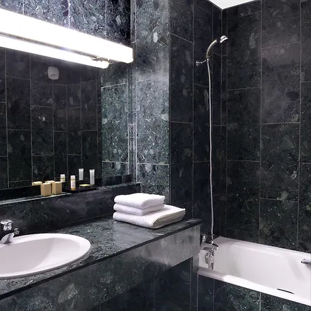 Les Vikings Hotell 4*